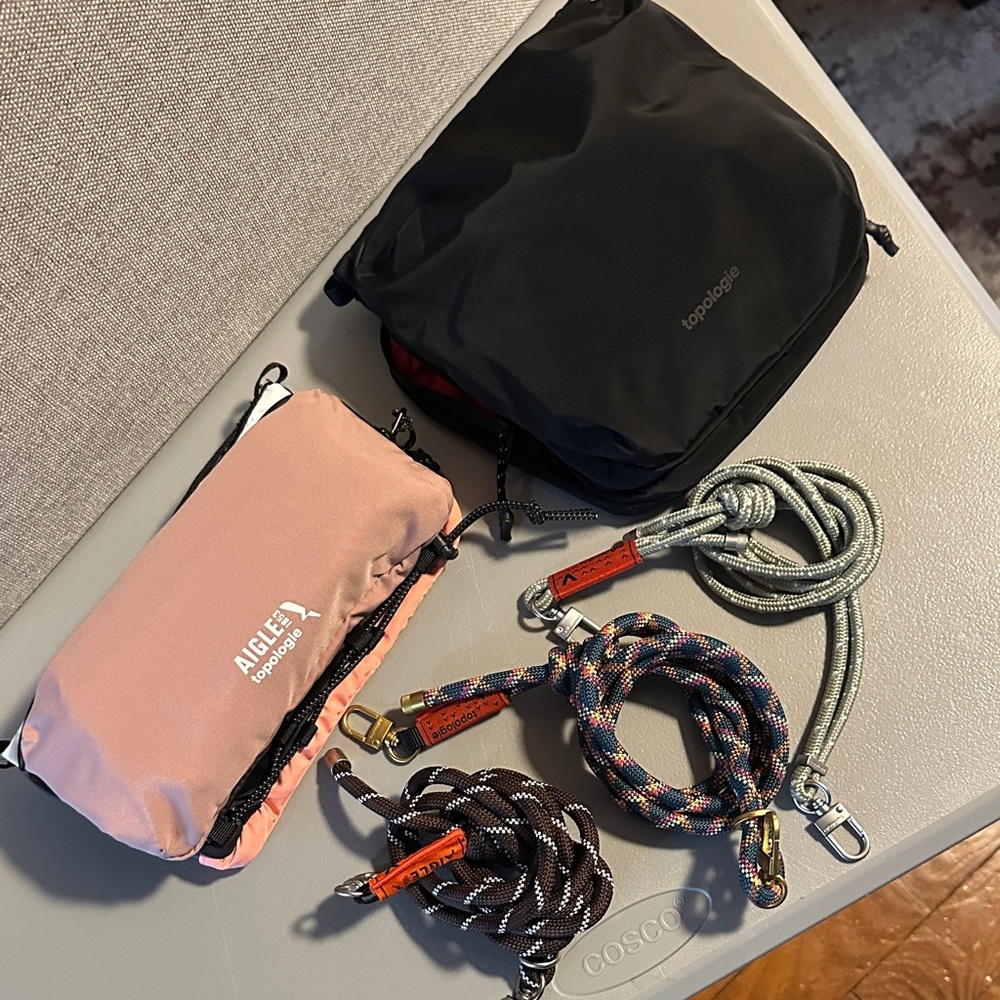 Two topologie bags & 3 straps
